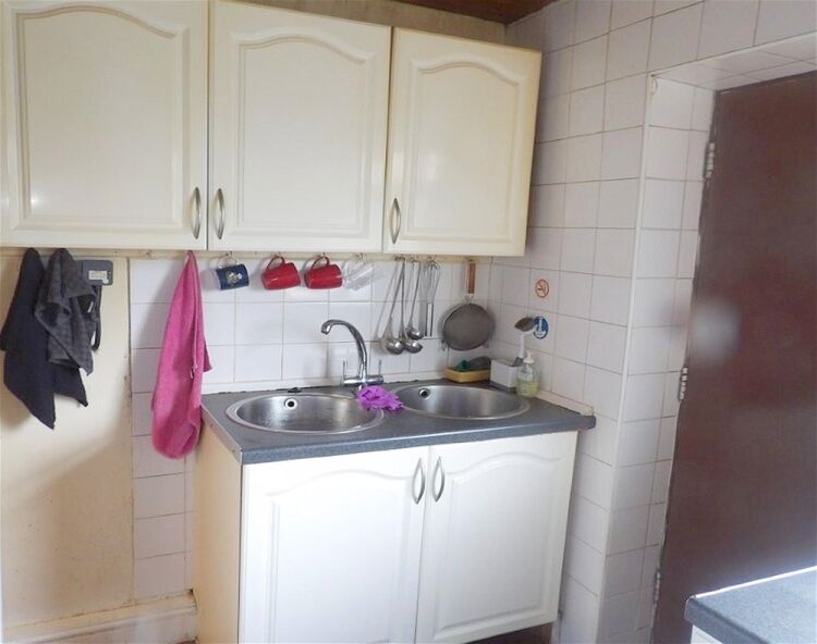 Long-established freehold fish & chip shop, Bacup