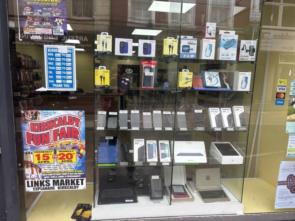 Mobile phone repair shop