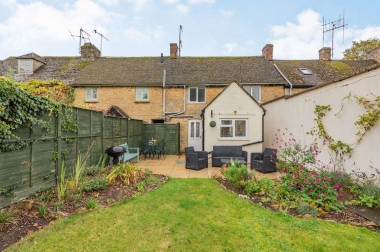 Turnkey Cotswolds Holiday Let Share Sale