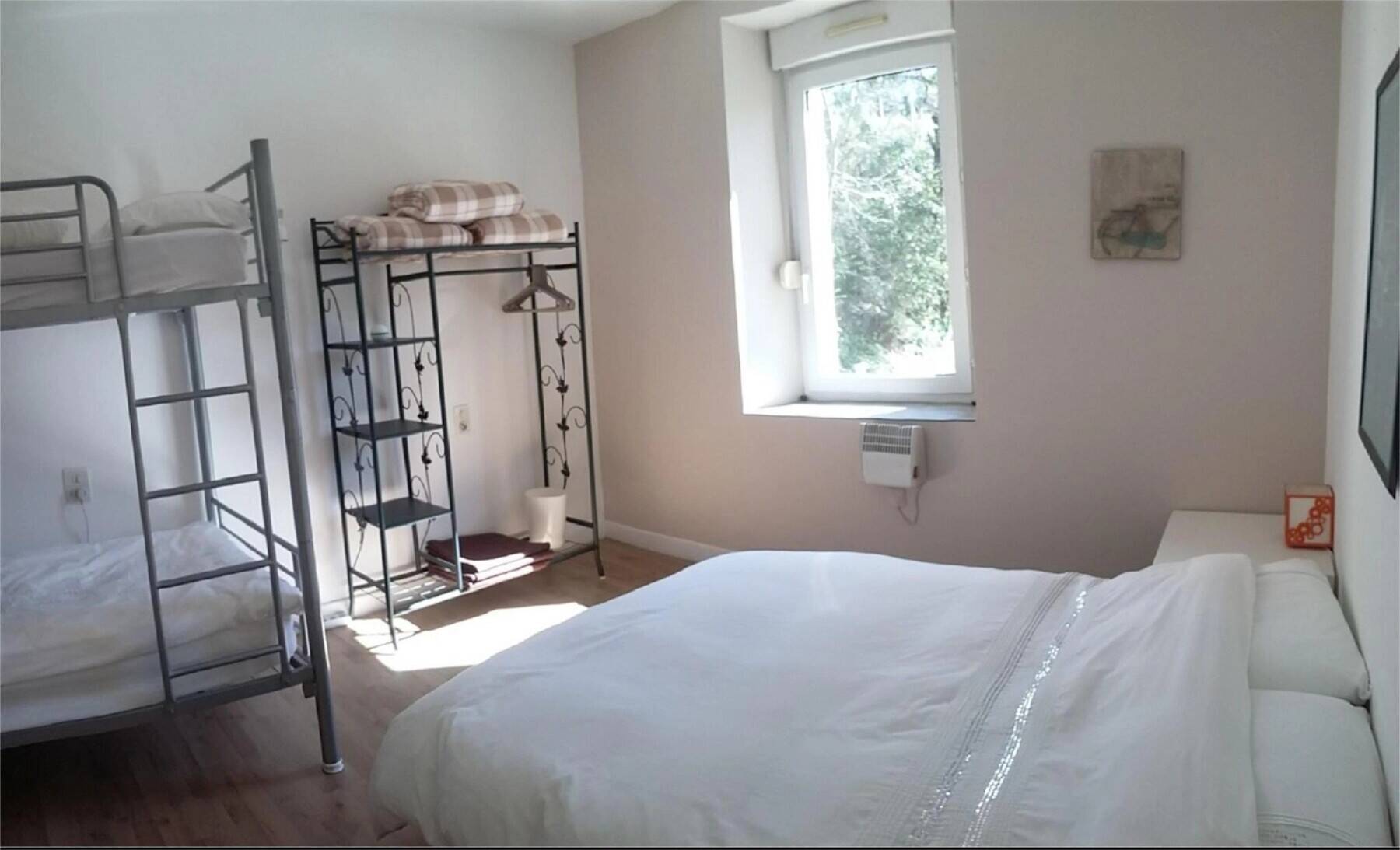 Sucessful Hostel & Tourism Business In Carcassonne, France Photo 7