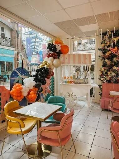 BUBBLE TEA, COFFEE & DESSERT SHOP FOR SALE –PRIME SHOPPING CENTRE, PETERBOROUGH