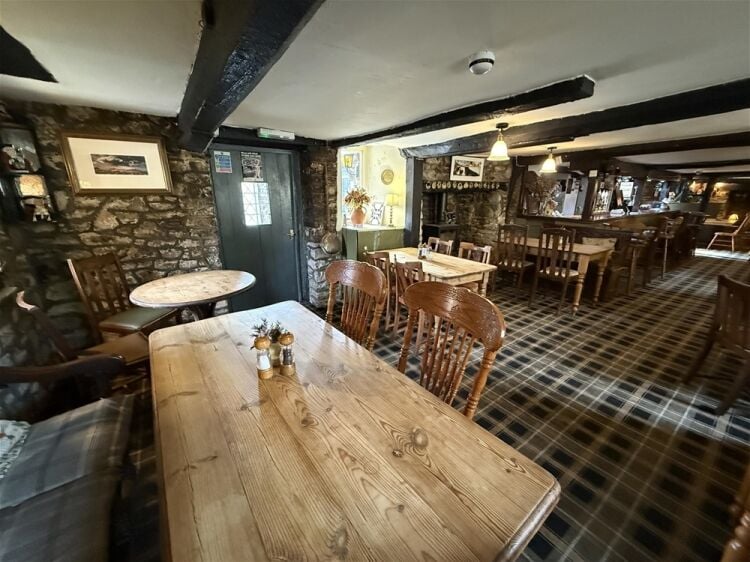 14C South Devon Village Freehouse For Sale in Totnes
