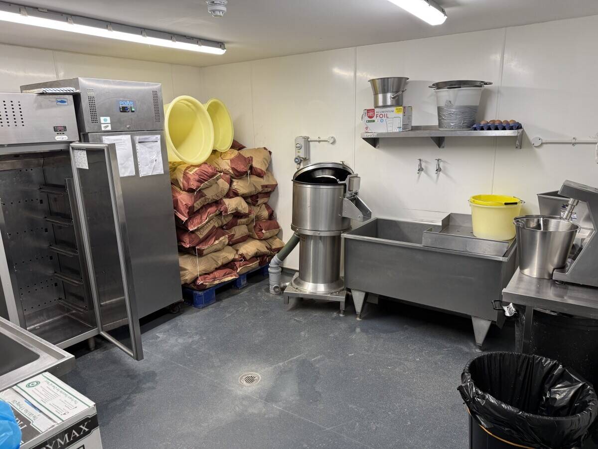 Established Fish & Chip Restaurant and Takeaway - Leasehold or Freehold Opportunity - Cornwall Photo 6