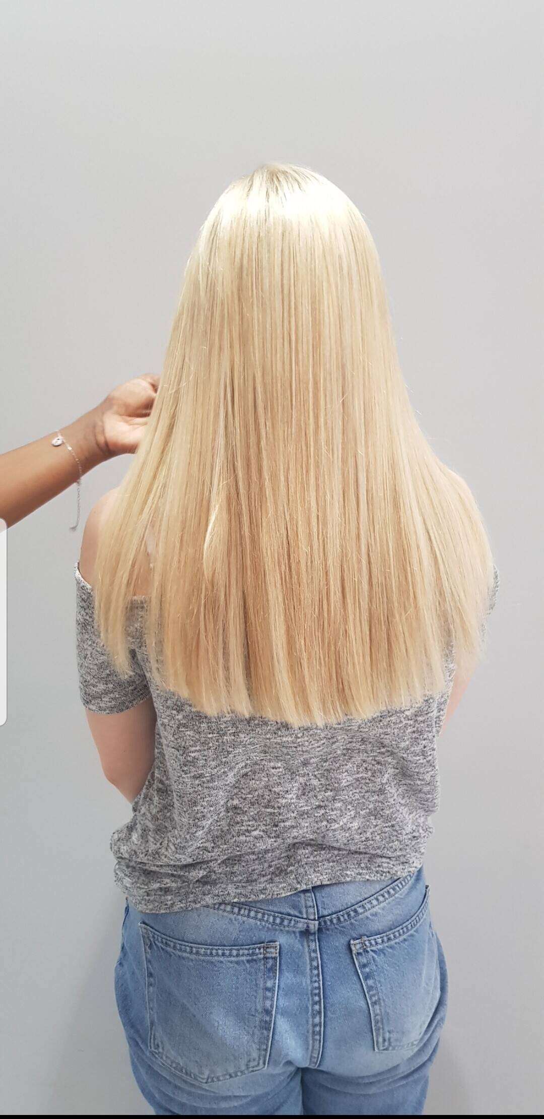 Hair and Nail salon in Reading, Berkshire