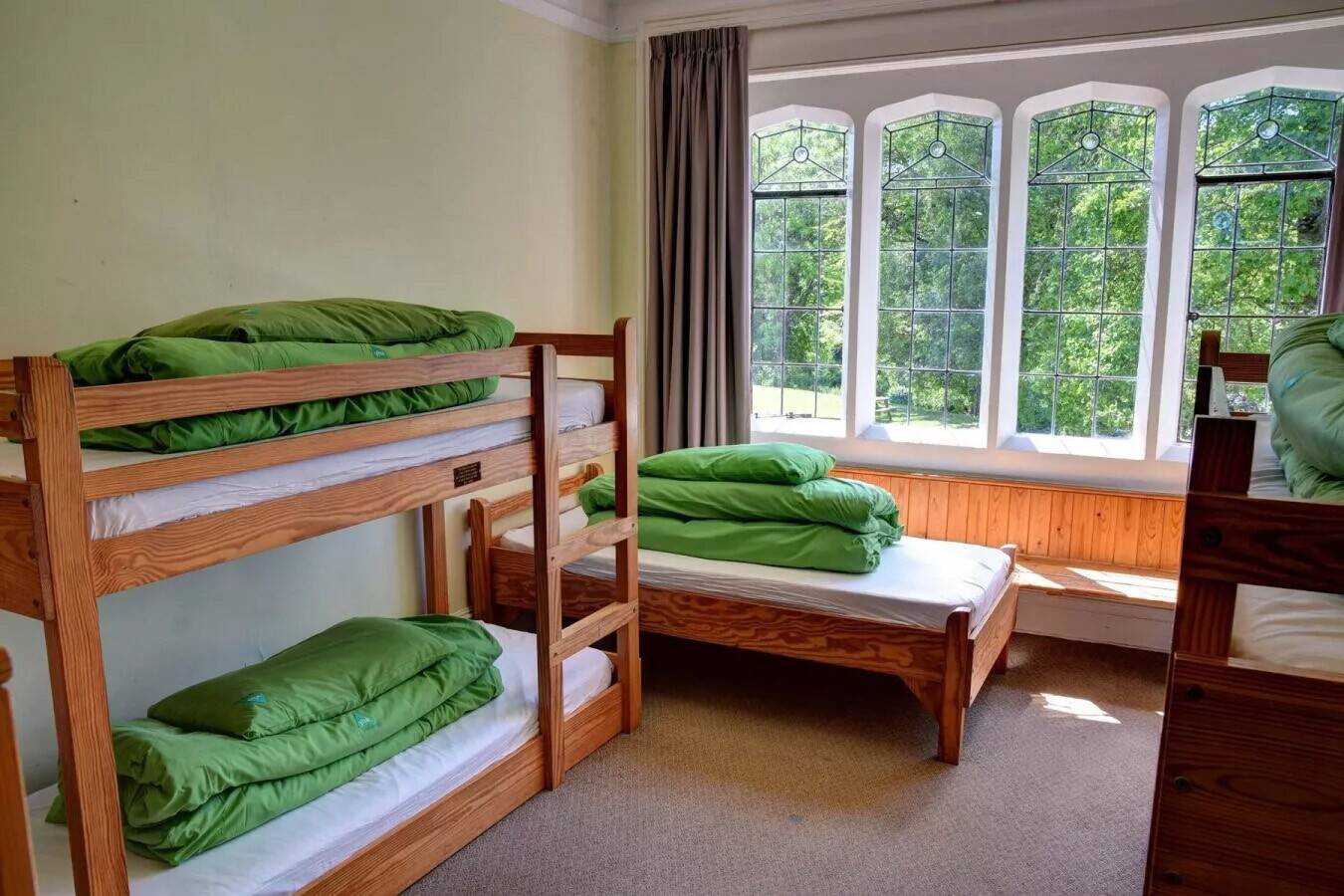 YHA BEER - 8/10 BEDROOM HOSTEL IN PICTURESQUE EAST DEVON VILLAGE ON JURASSIC COAST