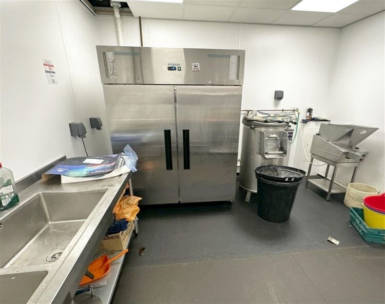 Modern fish & chip takeaway, end-of-parade Upton Photo 7