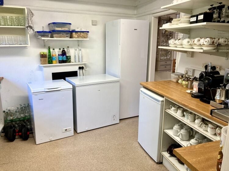 TEA ROOM & TEA GARDEN with ACCOMMODATION