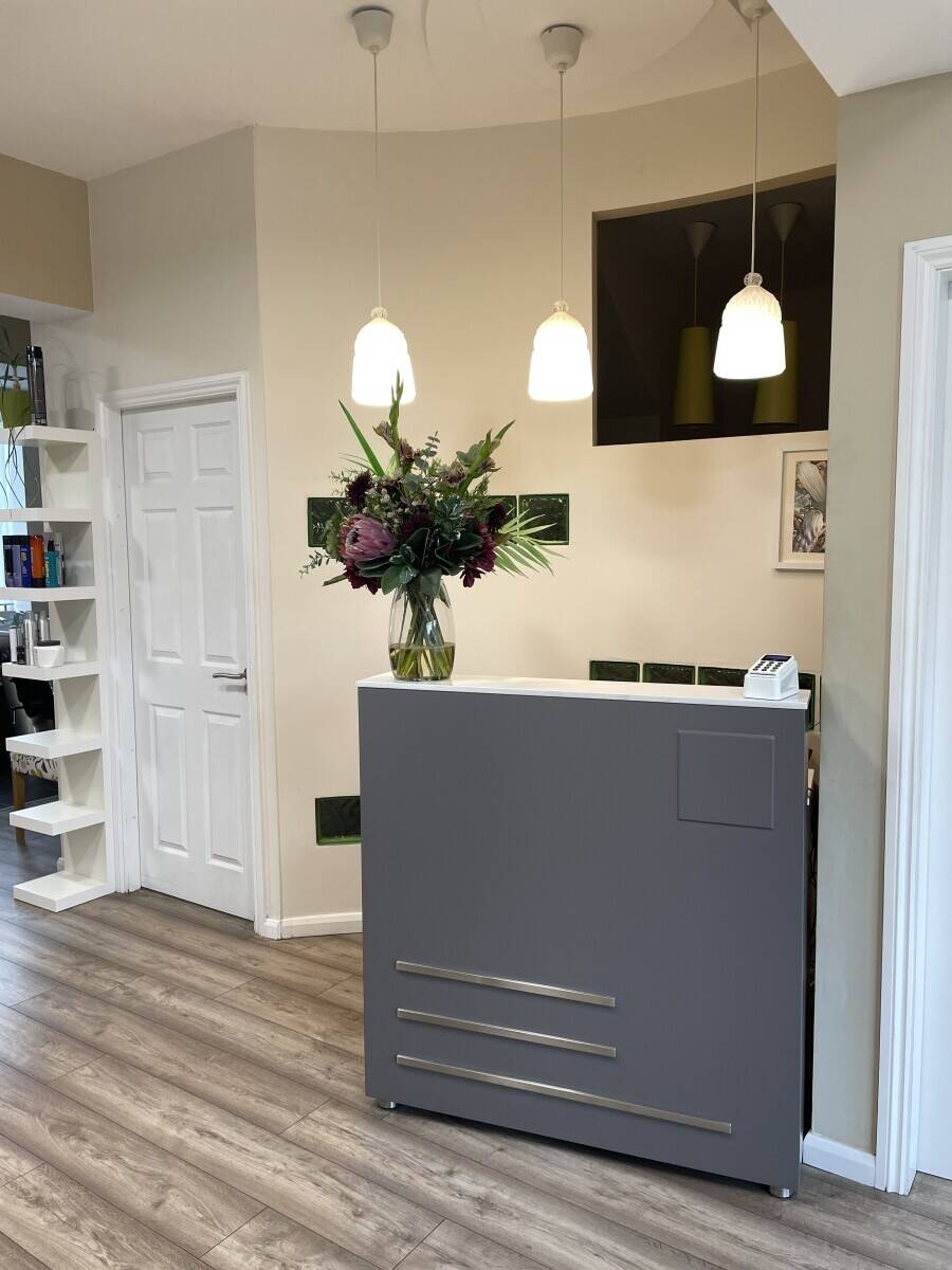 Hairdresser salon for Sale in Rugby Photo 6