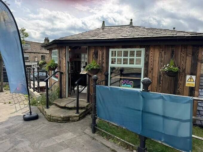 Café and vape shop for sale in High Peak Derbyshire with two-storey unit  and five-year lease