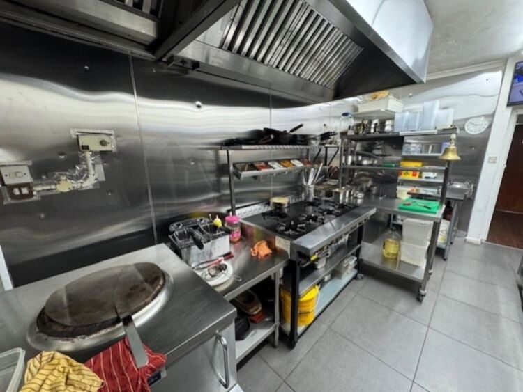 Leasehold Indian Restaurant Located In Kings Heath Photo 7
