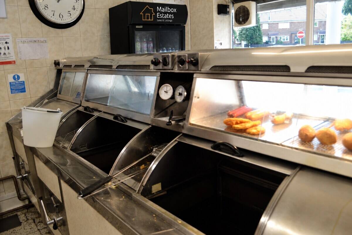 4.5k Weekly Sales Fish & Chip Shop in a Prime High-Footfall Location – Excellent Growth Potential