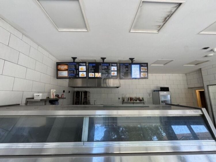 Leasehold Fish & Chip Takeaway Located In Atherstone