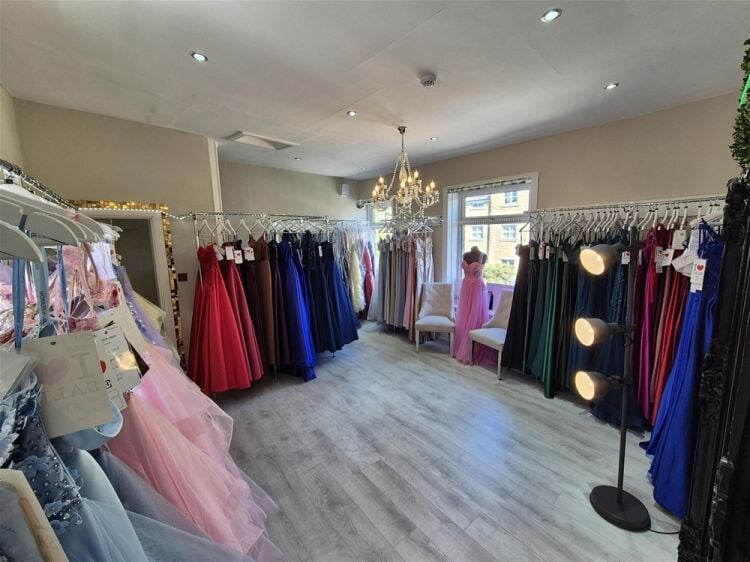 Retail For Sale in Leeds Photo 7