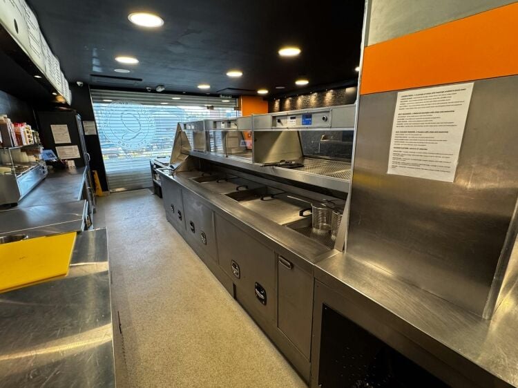 Fully Fitted Trading Fish & Chip Shop Pizza Takeaway