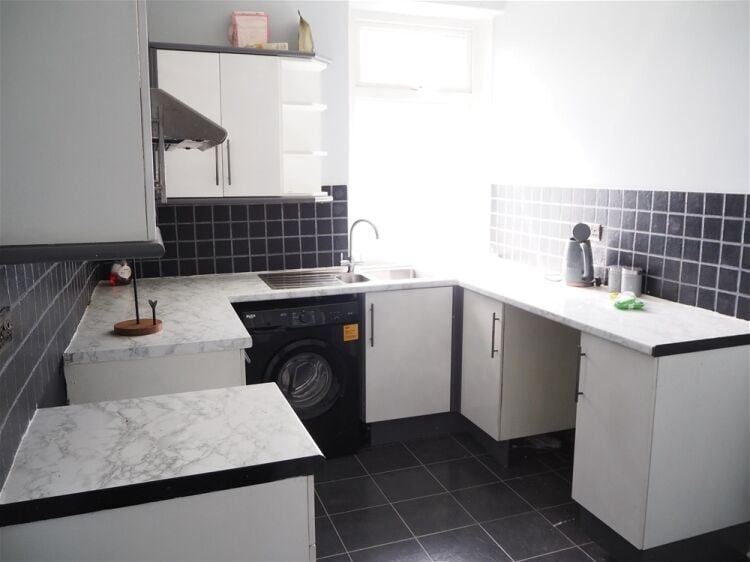 Cafe & Sandwich Bars For Sale in Huddersfield
