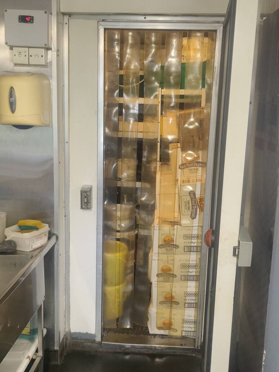 Allenton Kebabs Established since 1988 Prime Location Fully Equipped Photo 6