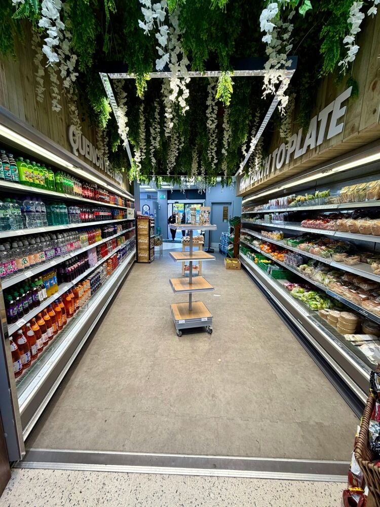 Convenience store for sale in Dundee with 6,500 sq ft and rear parking available.