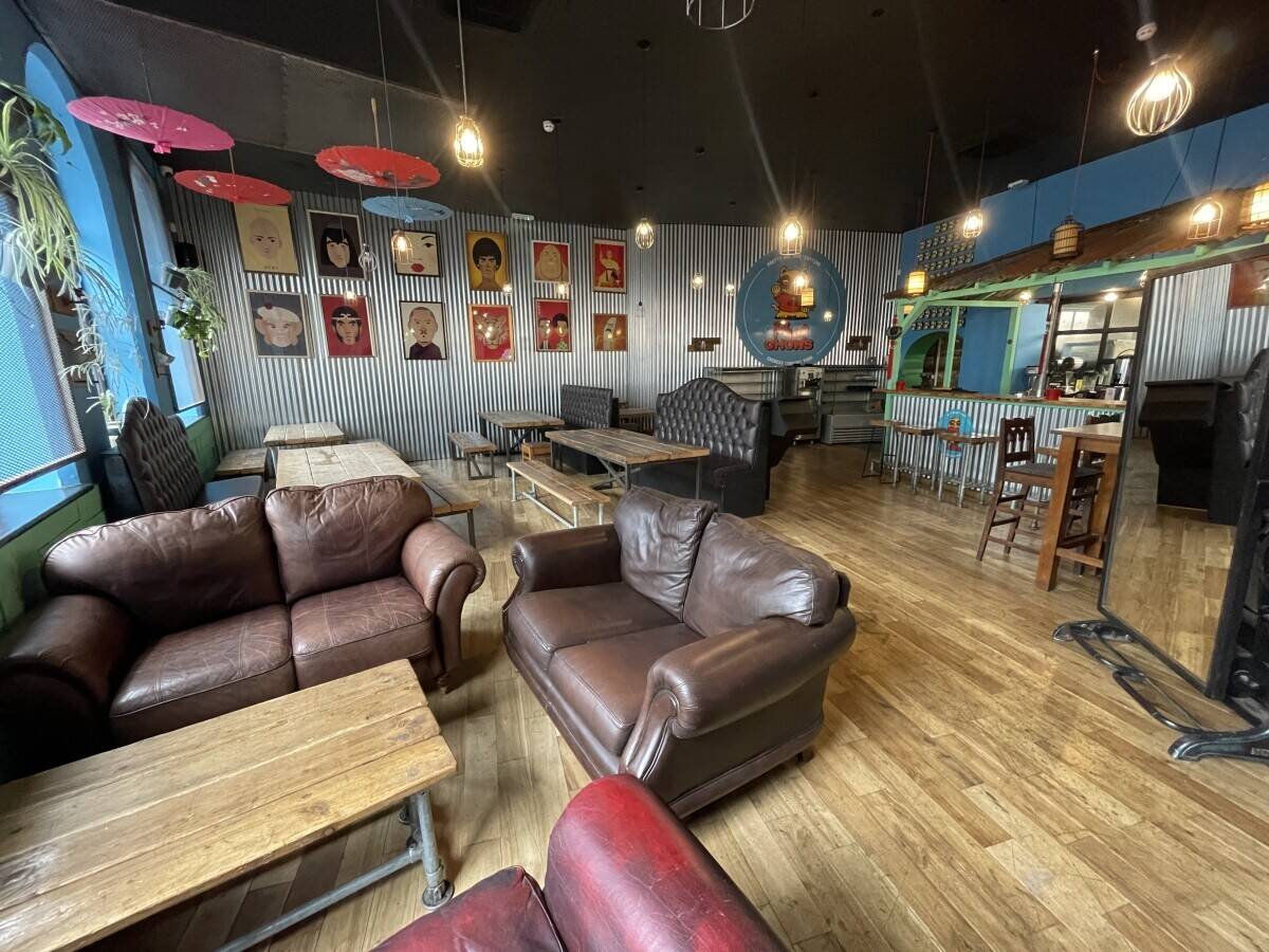 Fully Fitted Restaurant In Rochdale, Greater Manchester Photo 7