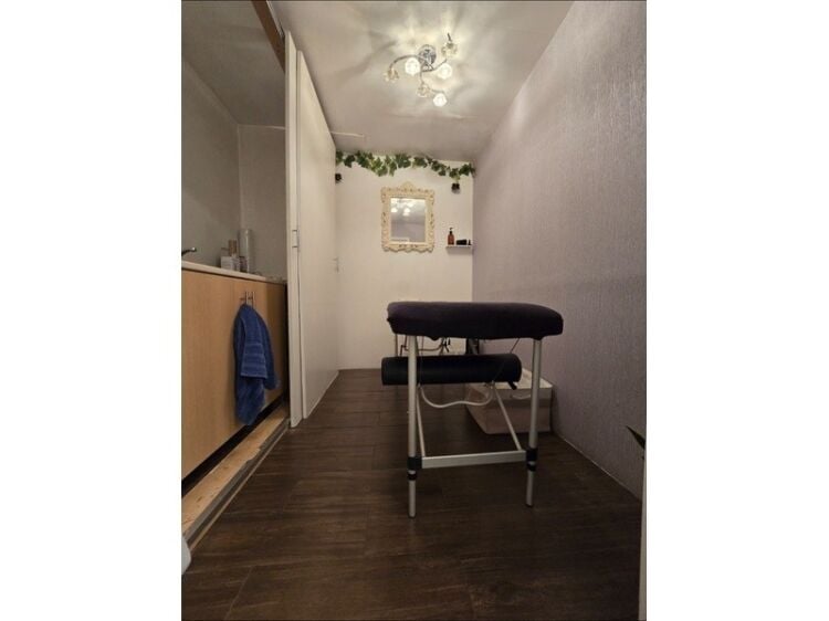 Polish, Pamper, Profit – Trend-Led Nail & Beauty Spa Photo 7