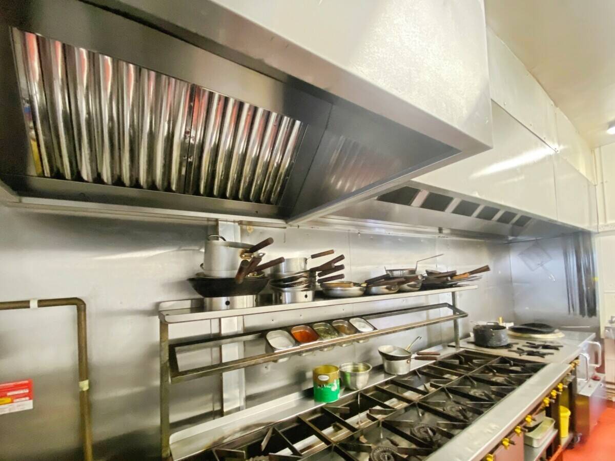 Busy Local Takeaway with Established Reputation - Woodley, Reading Photo 7