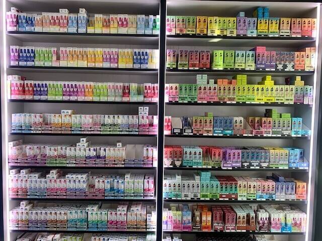 Vape, Mobile and Mobile accessory shop on busy main road with alcohol licence. Huge Potential
