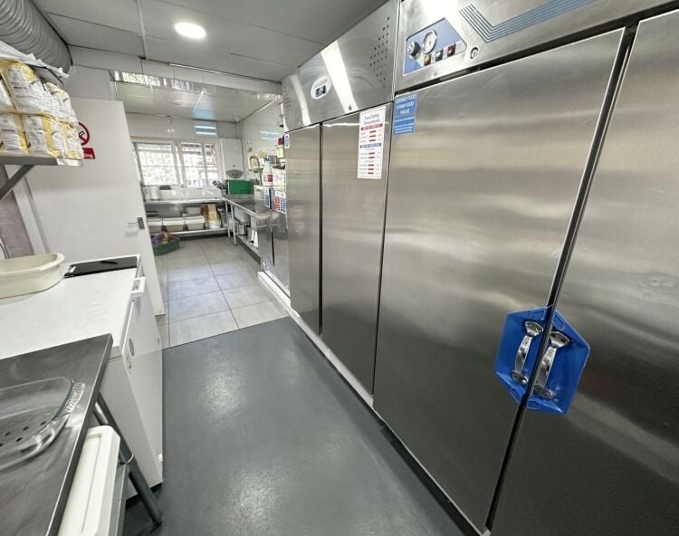 Newly established in 2025, well fitted/equipped fish & chip shop in desirable Birmingham suburb Photo 7