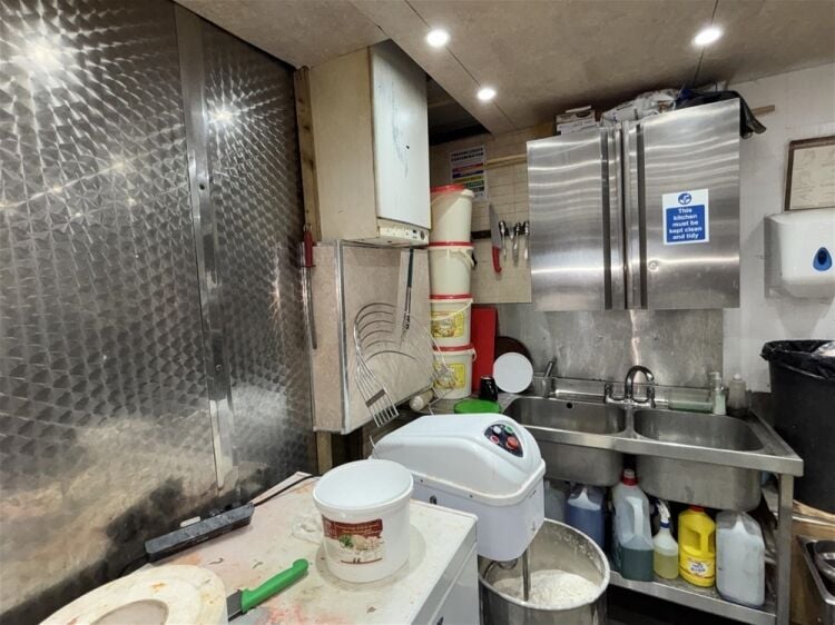 Hot Food Take Away For Sale in Littleborough Photo 7