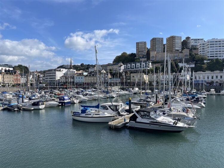 Harbour-Side Ground Floor Retail/ Hospitality Premises For Sale in Torquay Photo 7