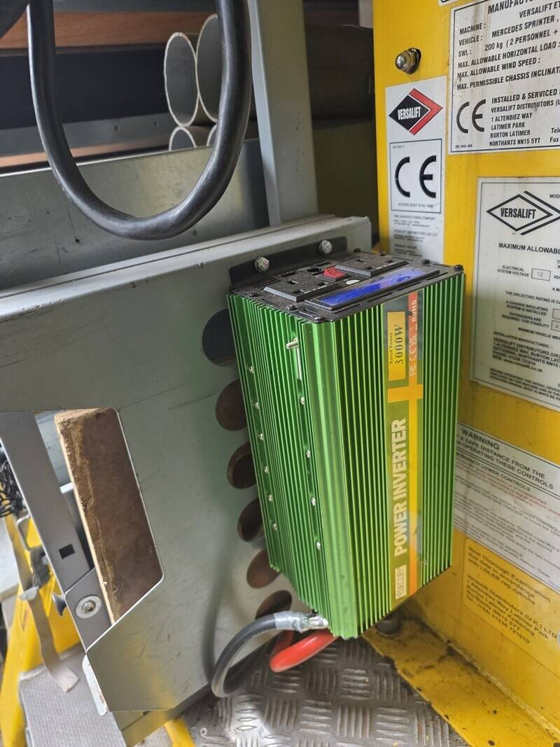 Mobile Solar Panel cleaning Service Photo 7