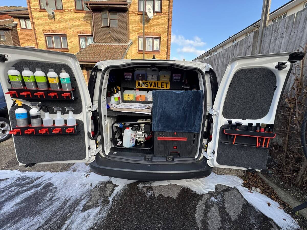 Mobile car wash and valeting business for sale  For sale is a fully equipped mobile car wash van, presented in excellent condition and boasting approx Photo 7