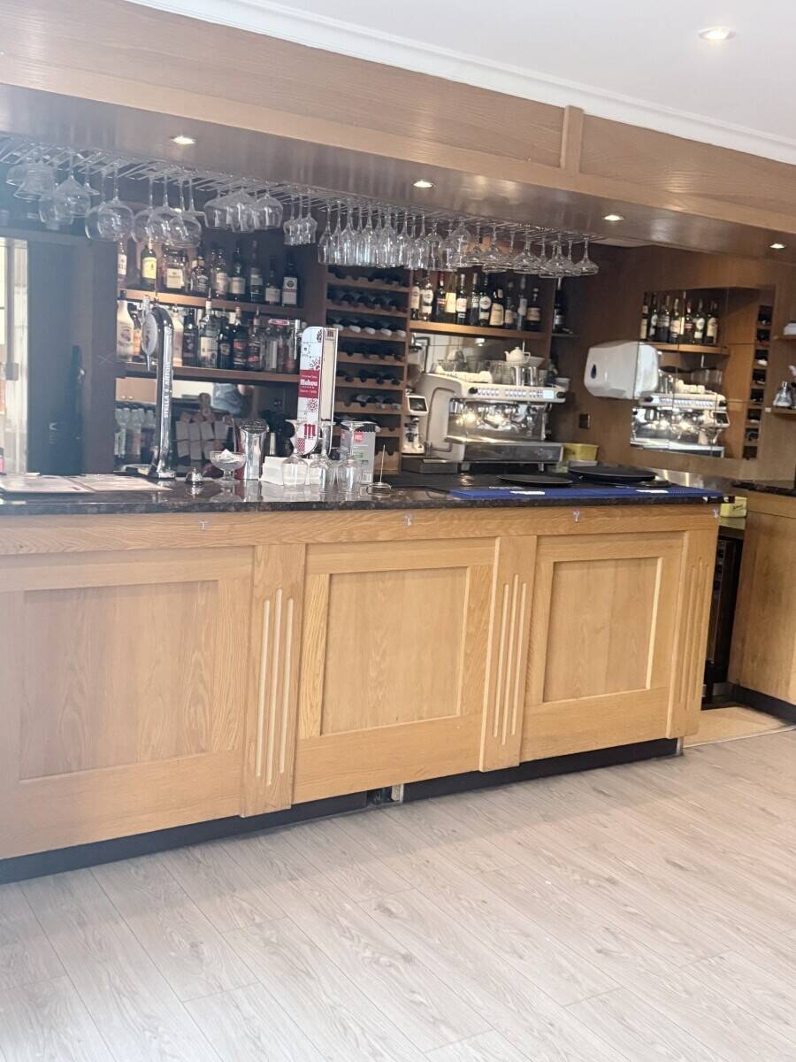 Italian Restaurant for sale Photo 7