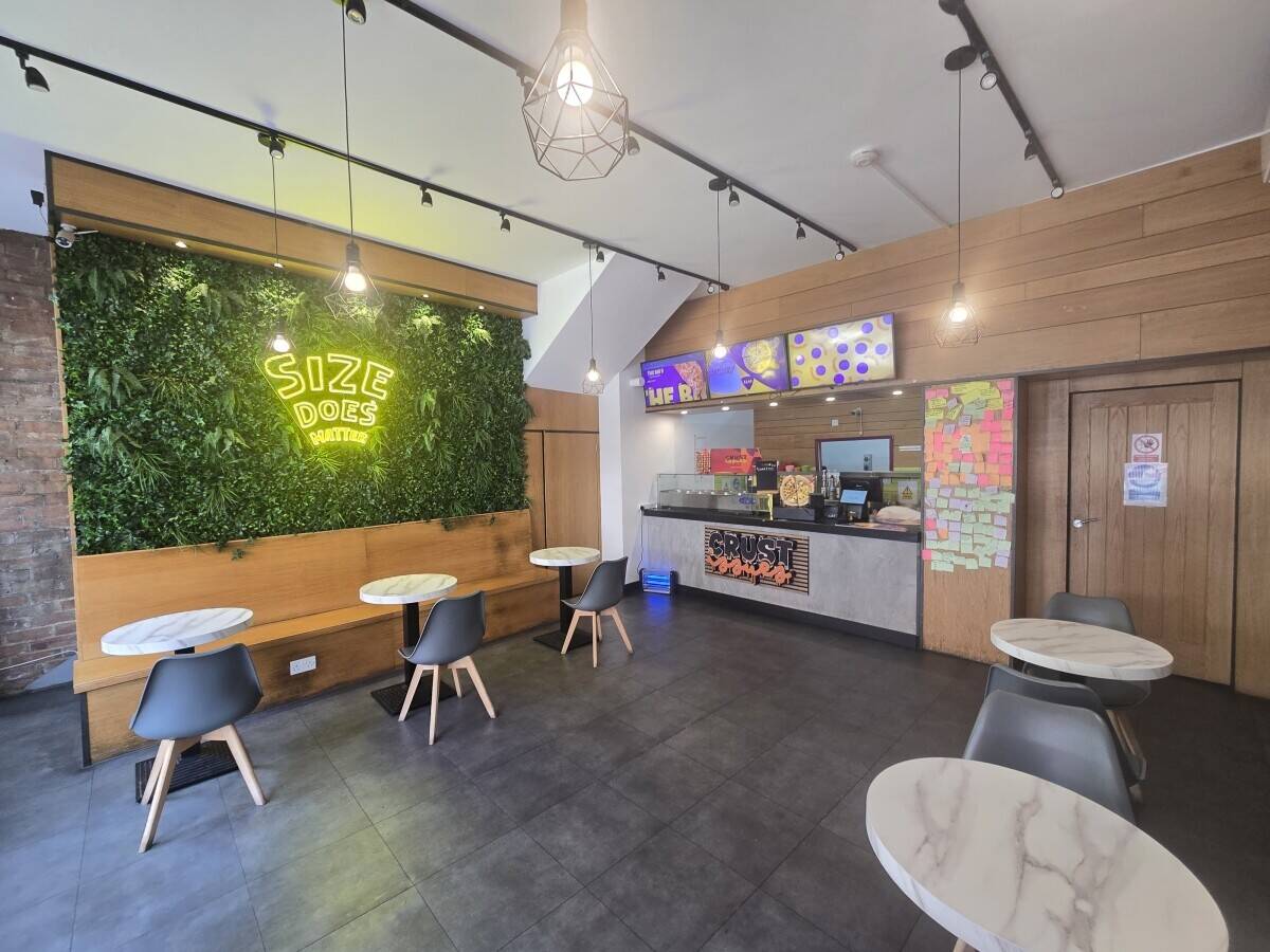 Pizza and Pasta restaurant for sale with a huge potential and a loyal customer base, unique idea and unique packaging.  Photo 8