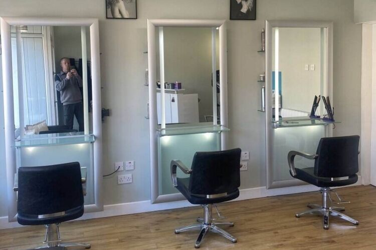 Established Hair Salon Premises To Let - Sheffield Photo 7
