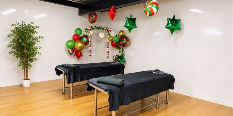 POPULAR HAIR AND BEAUTY SALON