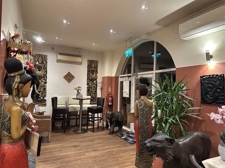 RIM NAM THAI RESTAURANT