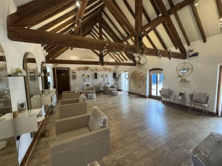 Leasehold Hair & Beauty Salon Located In Hurley, Atherstone