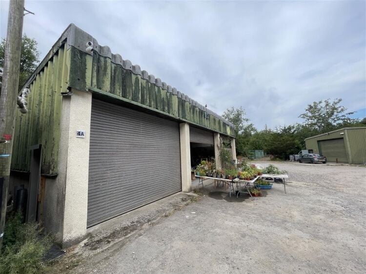 Diverse mixed-use investment opportunity with development potential For Sale in Chulmleigh Photo 6