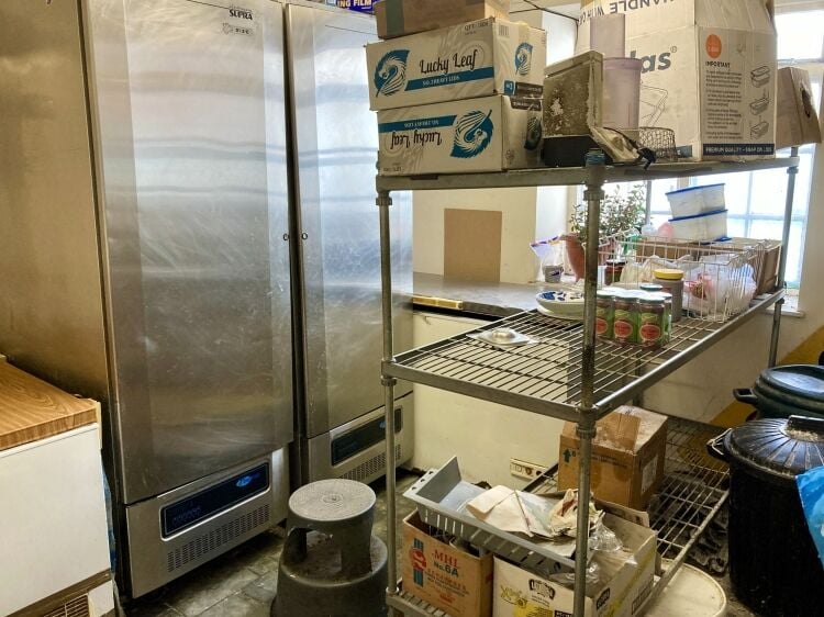 FAST FOOD TAKEAWAY PREMISES