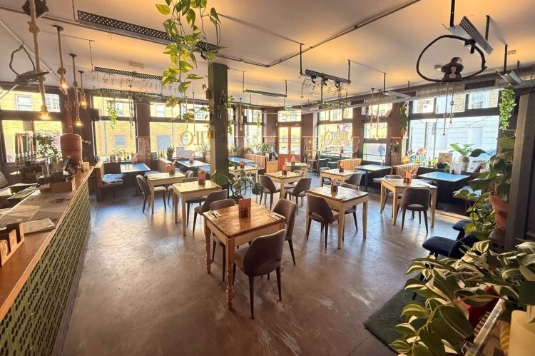 Established Restaurant - London