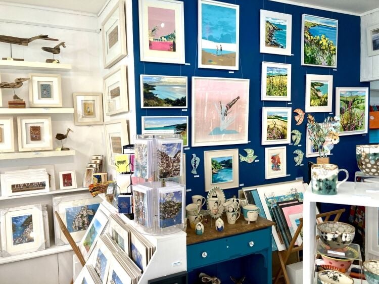 ART, CRAFT, & GIFT GALLERY