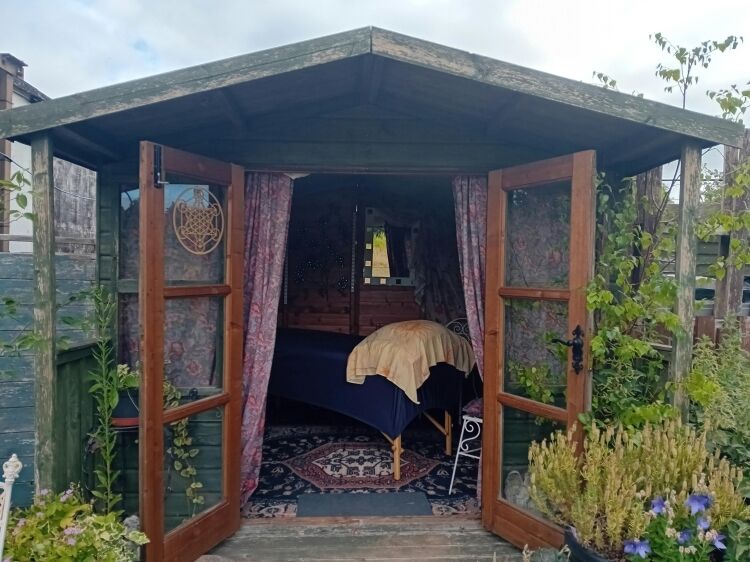 Beautiful Freehold Garden Nursery, Tea Rooms & Therapy Centre