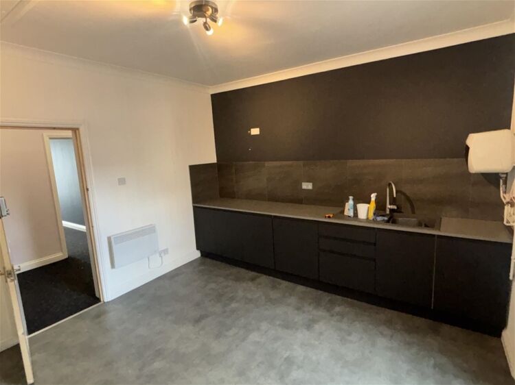Vacant Unit For Sale in Brighouse Photo 7
