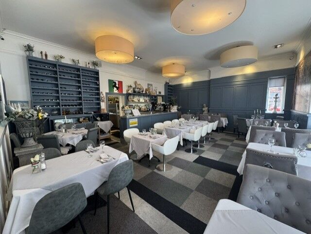 Leasehold Italian Restaurant Located In Balsall Common Photo 7