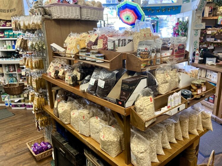 WHOLEFOOD/HEALTH FOOD STORE