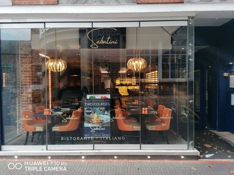 LICENSED RESTAURANT/CAFÉ BAR PREMISES