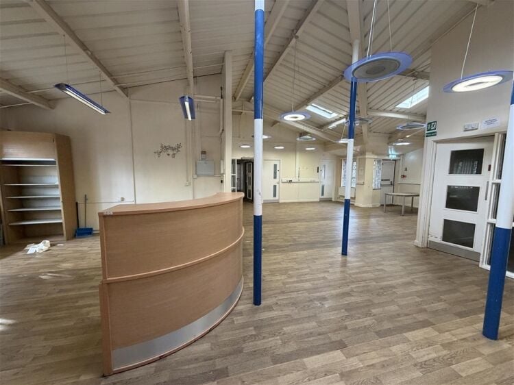 Vacant Unit For Sale in Leeds Photo 7
