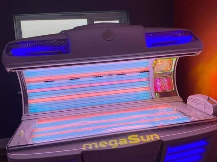 Modern Tanning Salon (with additional treatment rooms)