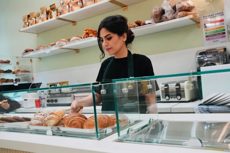 Established Healthy Food Cafe - London Photo 7