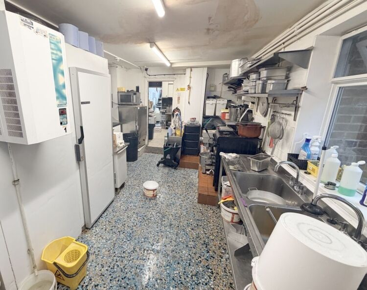 DETACHED FISH & CHIP TAKEAWAY WITH SAME OWNERSHIP 13 YEARS