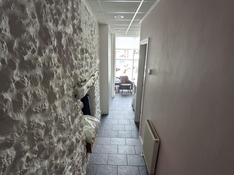 Vacant Unit For Sale in York Photo 7